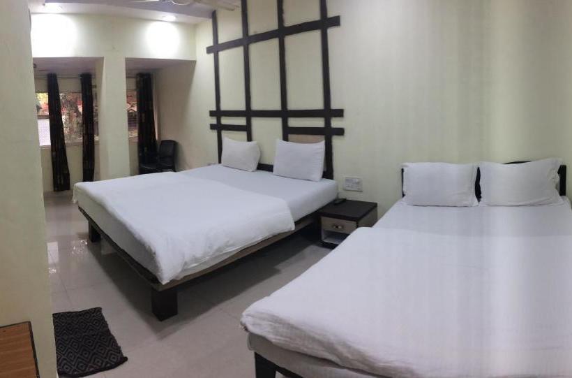 فندق Blue Heaven