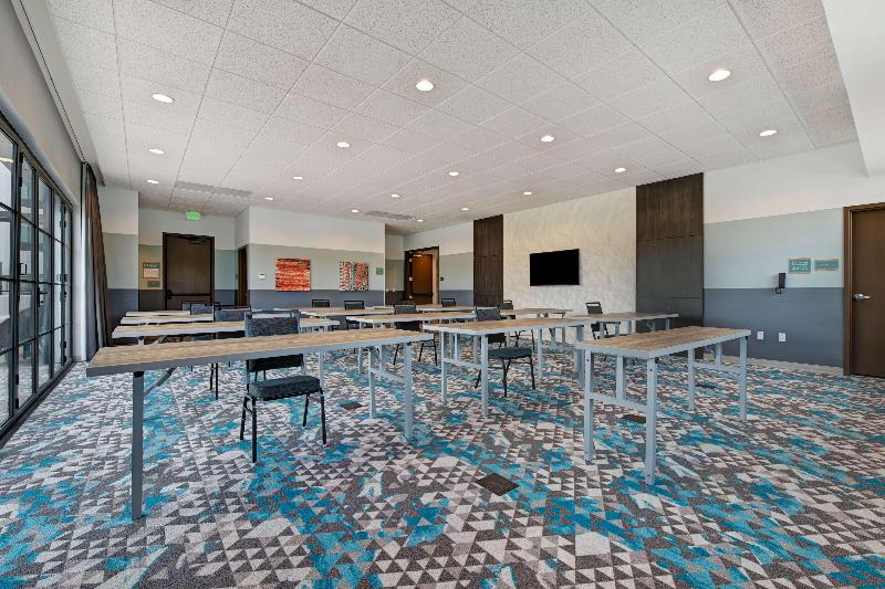 فندق Home2 Suites By Hilton Atascadero, Ca