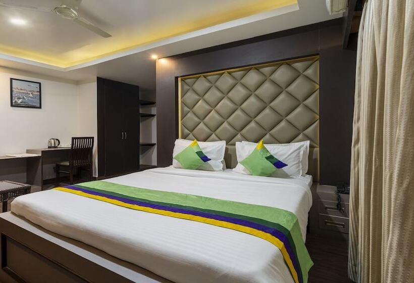 בית מלון כפרי Treebo Kings Orchid