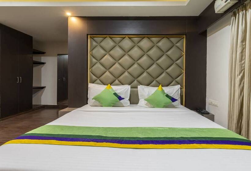 בית מלון כפרי Treebo Kings Orchid