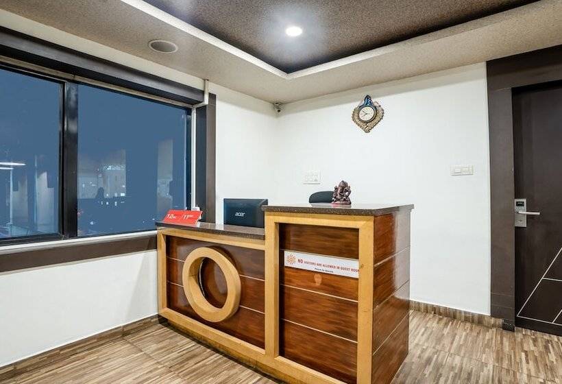 בית מלון כפרי Treebo Kings Orchid