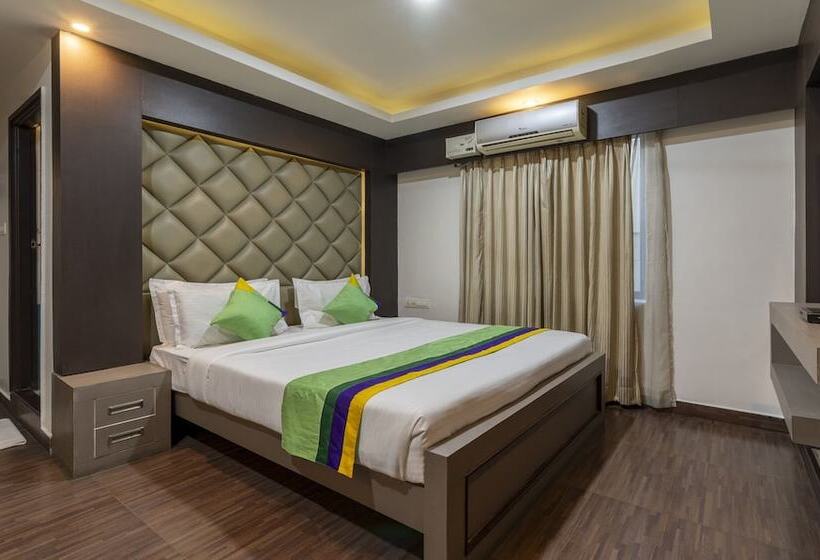 בית מלון כפרי Treebo Kings Orchid