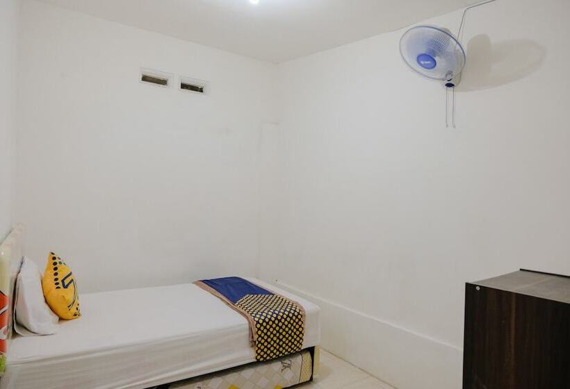 בית מלון כפרי Spot On 2417 Melati Residence