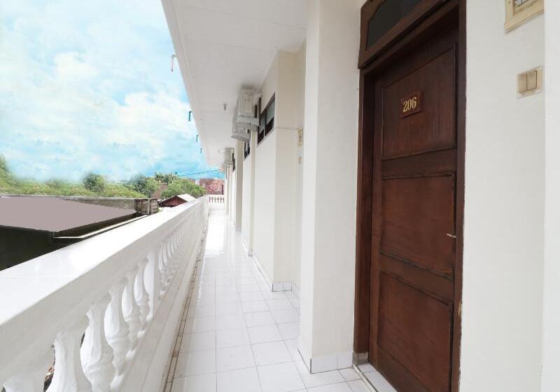 Spot On 2426 Hotel Aget Jaya Ii