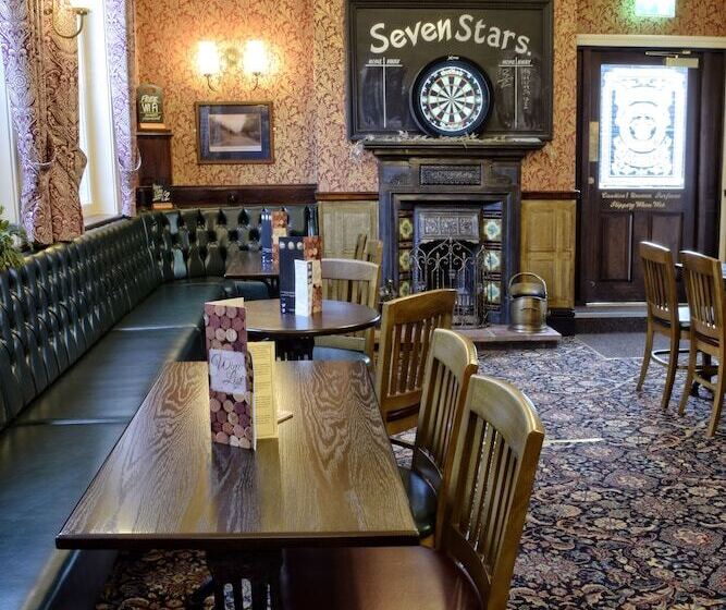 酒店 The Seven Stars