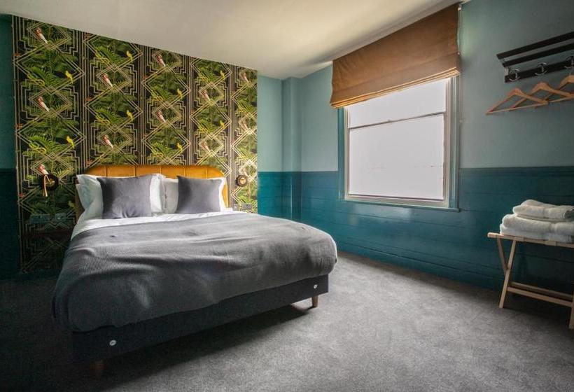 فندق The Ship Rooms