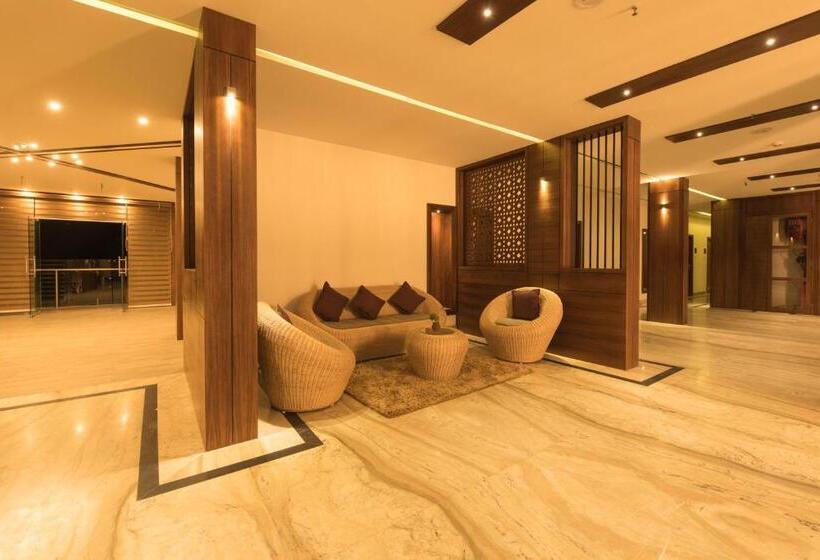 Отель Trivers Resort Munnar