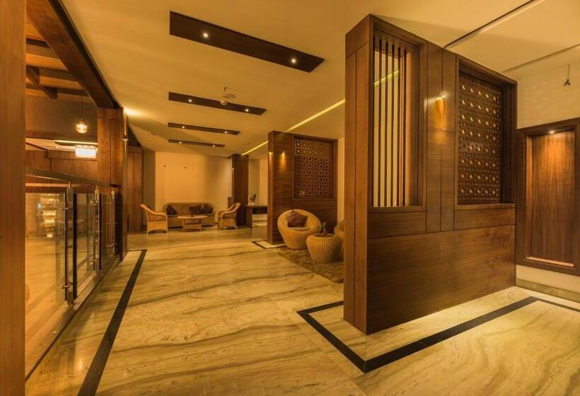 Отель Trivers Resort Munnar