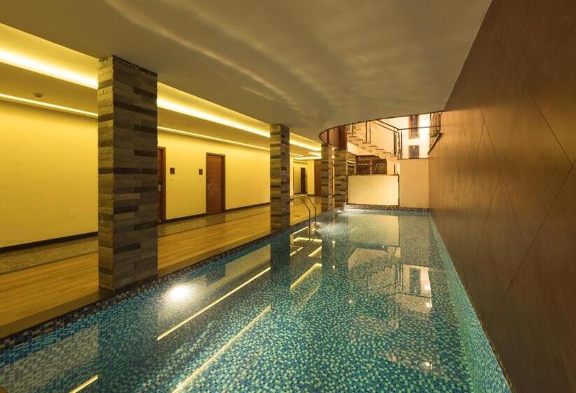 Отель Trivers Resort Munnar