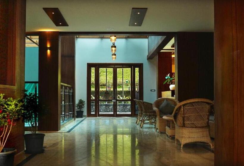 Отель Trivers Resort Munnar