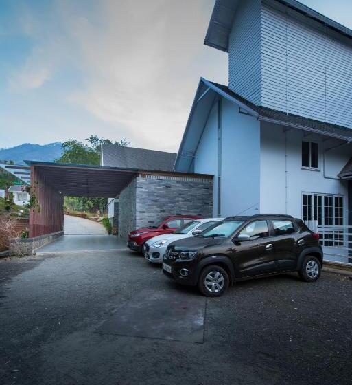 Отель Trivers Resort Munnar