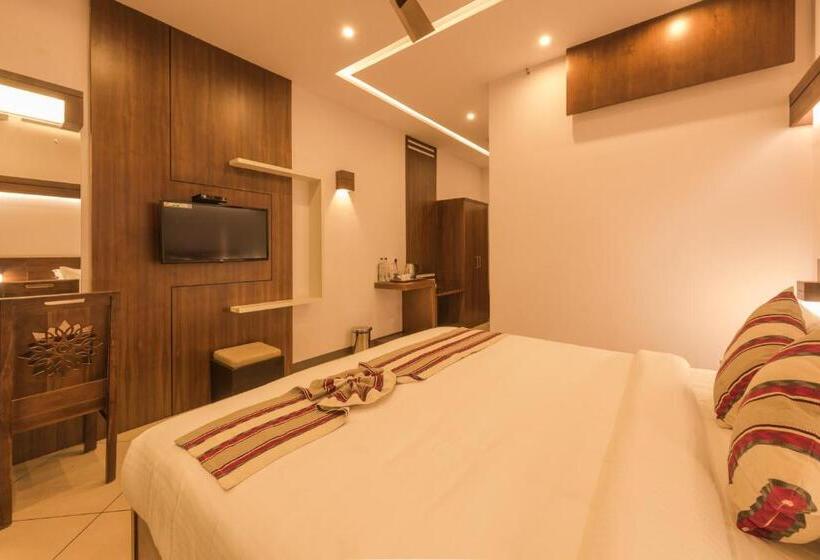 Отель Trivers Resort Munnar