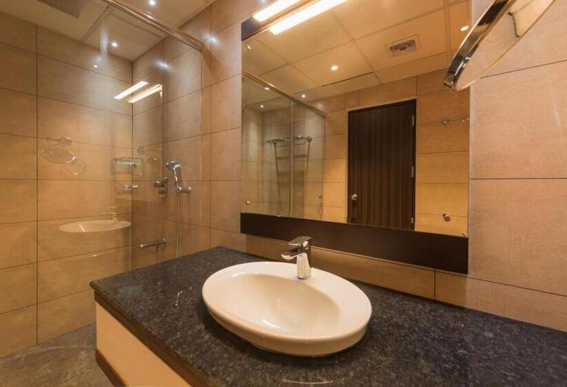 Отель Trivers Resort Munnar