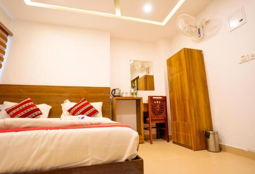 Отель Trivers Resort Munnar