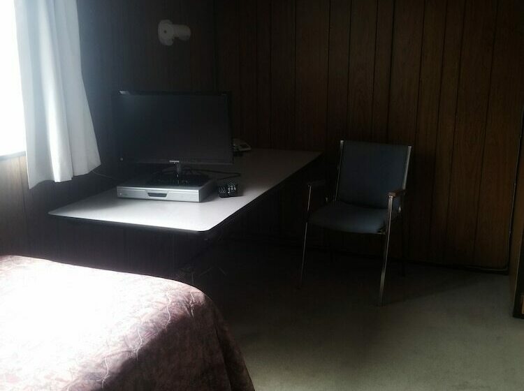 فندق Valdez Airport Mancamp