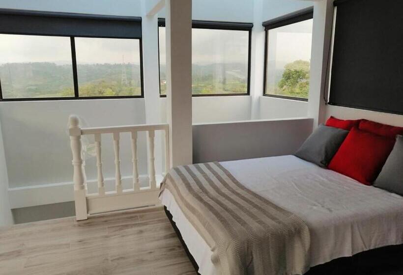 پانسیون Alicia Hostal Filandia