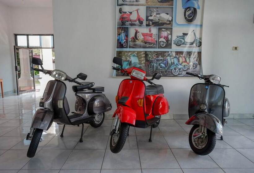 Reddoorz @ Hotel Horas Palopo