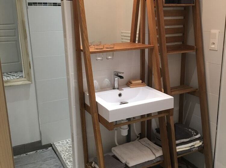 مبيت وإفطار La Cadille
