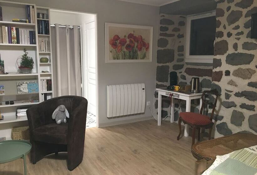 مبيت وإفطار La Cadille