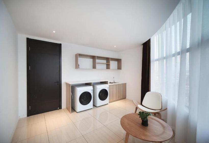 Отель Jinjiang Metropolo  Nanjing Jiangning Binjiang Development Zone