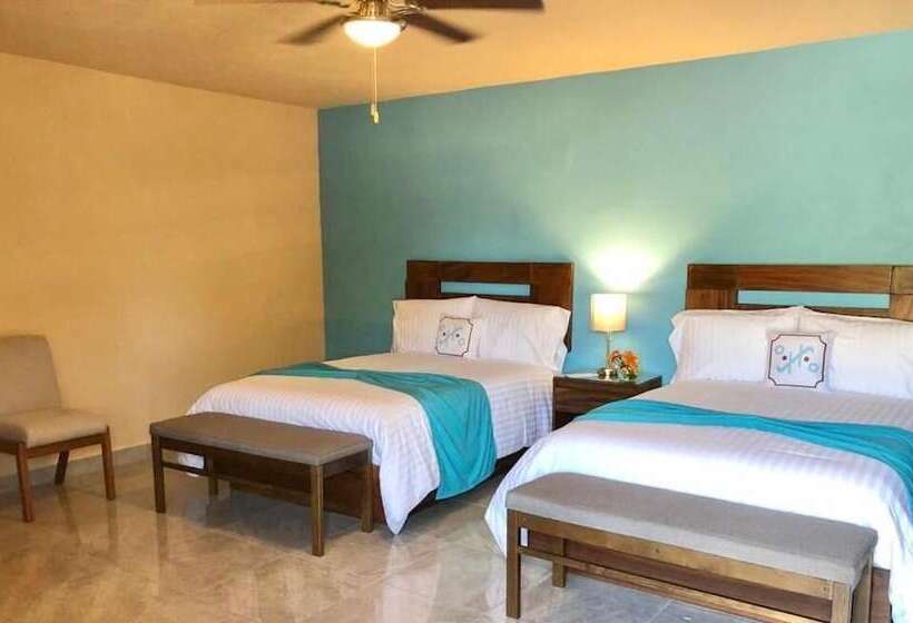 בית מלון כפרי Pacific Inn