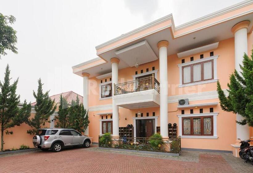 호텔 Pondok Cimanggu Syariah Mitra Reddoorz