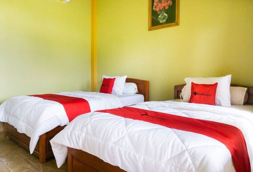 בית מלון כפרי Reddoorz Near Senaru Rinjani