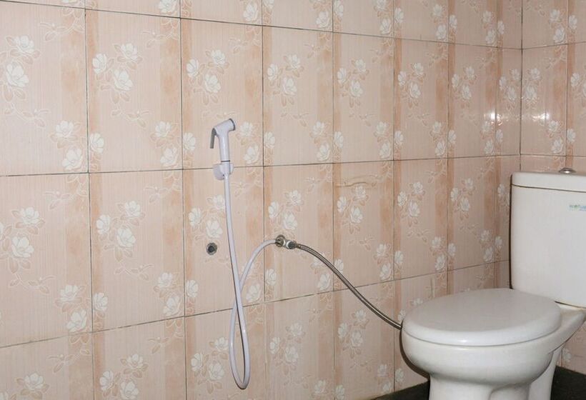 בית מלון כפרי Reddoorz Near Senaru Rinjani