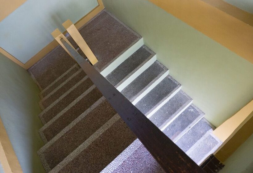 فندق Reddoorz Near Senaru Rinjani