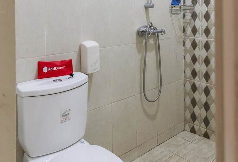 호텔 Reddoorz Plus Near Tambun Station