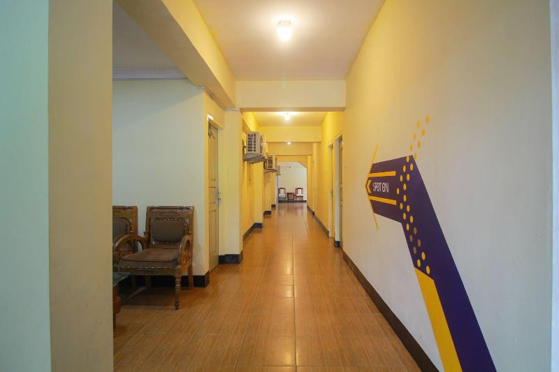 בית מלון כפרי Spot On 2305 Andys Nur Penginapan