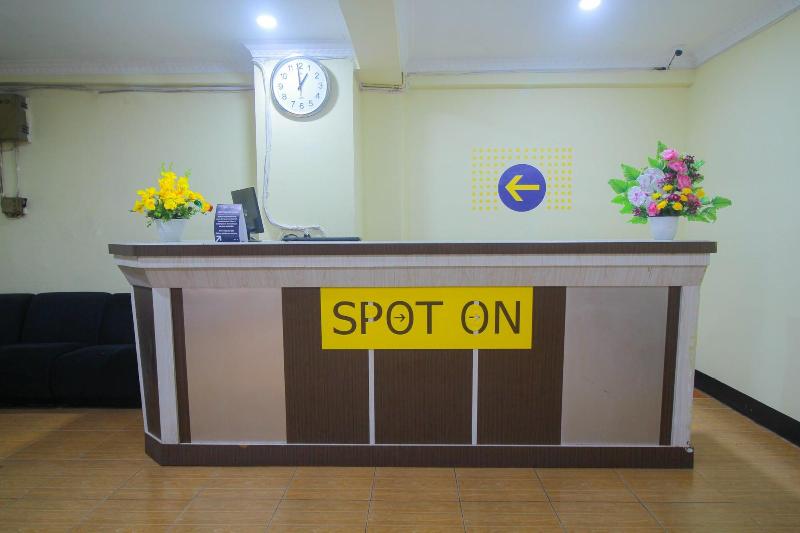 בית מלון כפרי Spot On 2305 Andys Nur Penginapan