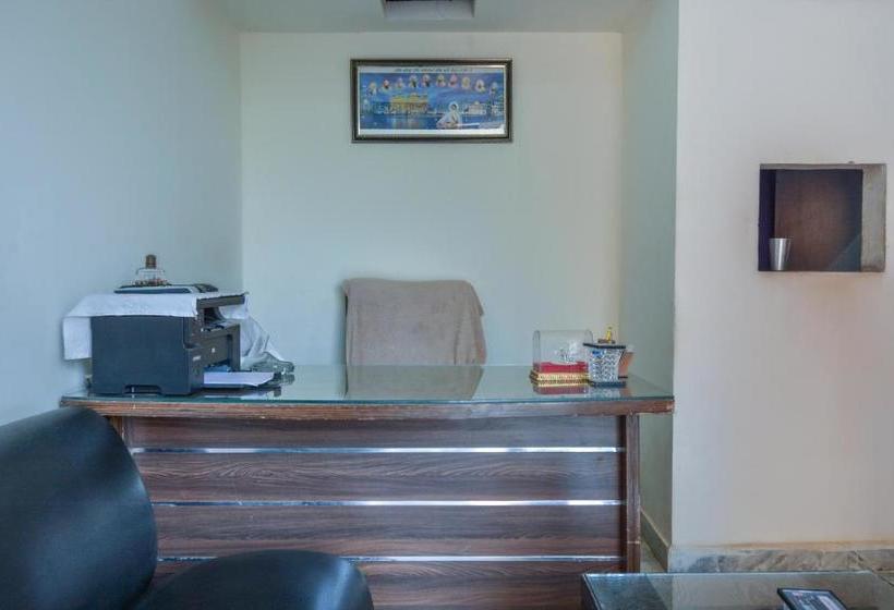 فندق Spot On 66570 Dhiman Residency