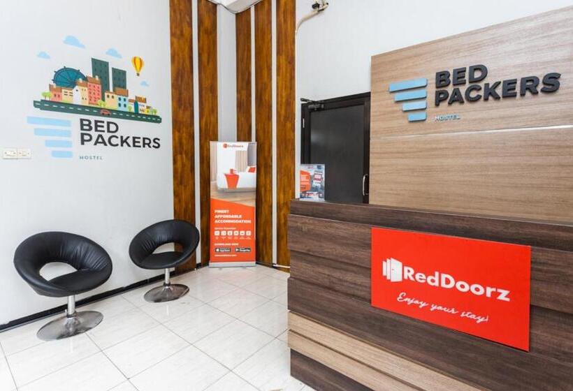 پانسیون Reddoorz Hostel @ Malang City Center 2