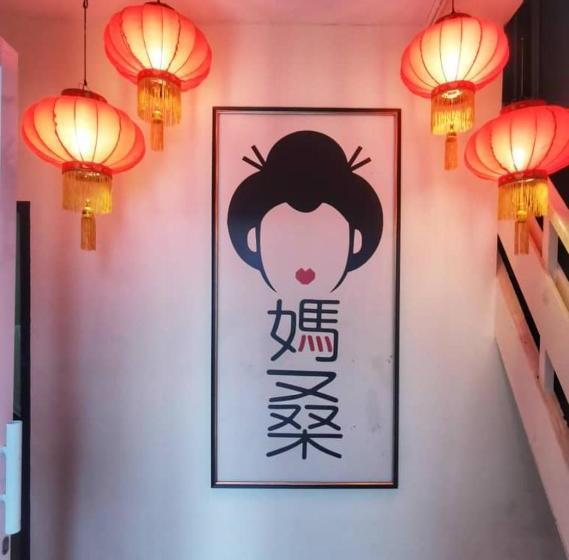 Общежитие Spot On 89749 Mamasan Guesthouse