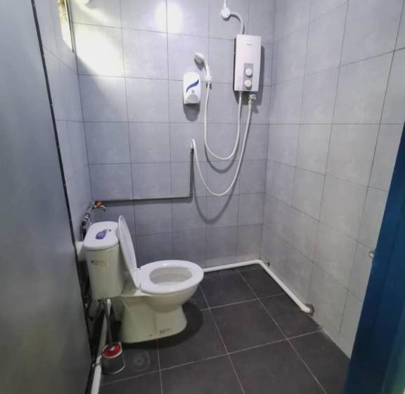 Общежитие Spot On 89749 Mamasan Guesthouse