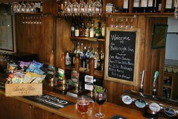 هاستل The Butterleigh Inn