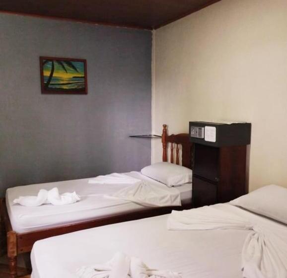 هاستل Yubarta Lodge