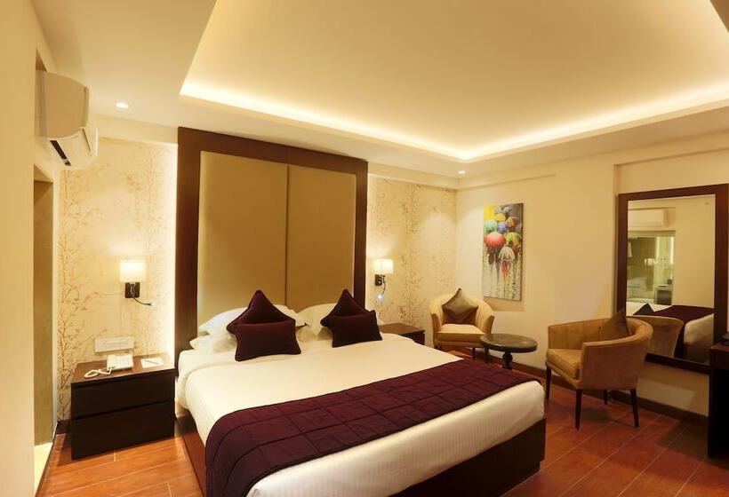 ホテル Fairyland Clarks Inn Bhopal