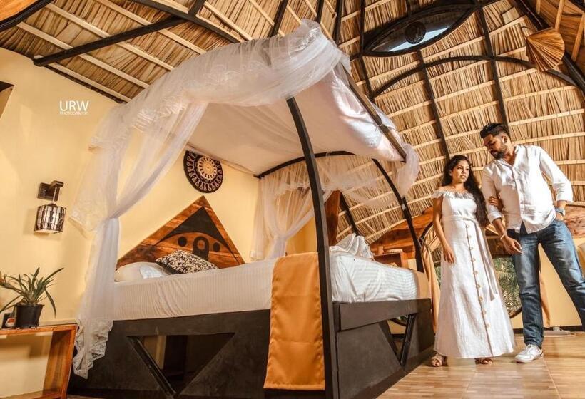 Отель Igabara Hobbit House