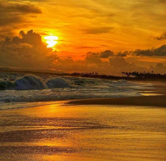 Отель Igabara Hobbit House