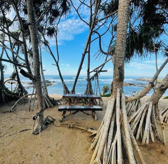 Отель Igabara Hobbit House