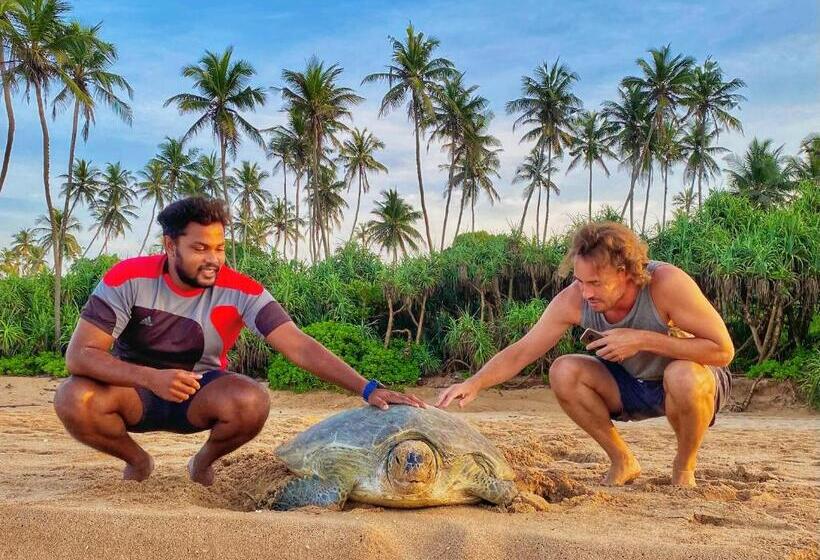 Отель Igabara Hobbit House