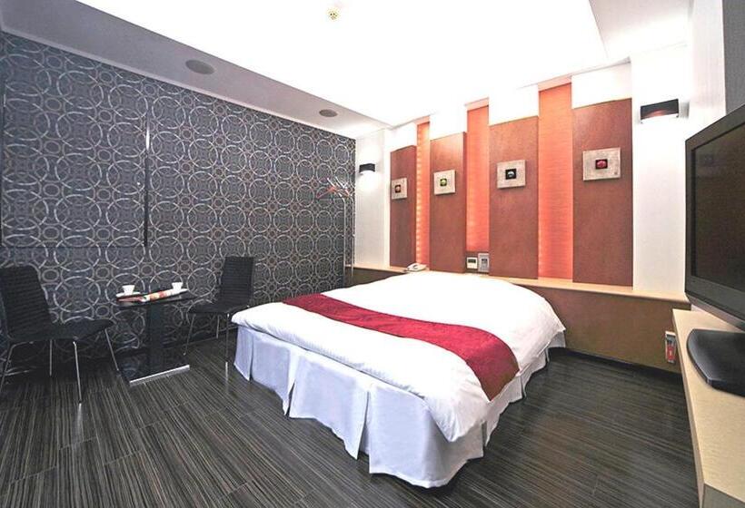 Отель Lala Minato Adult Only