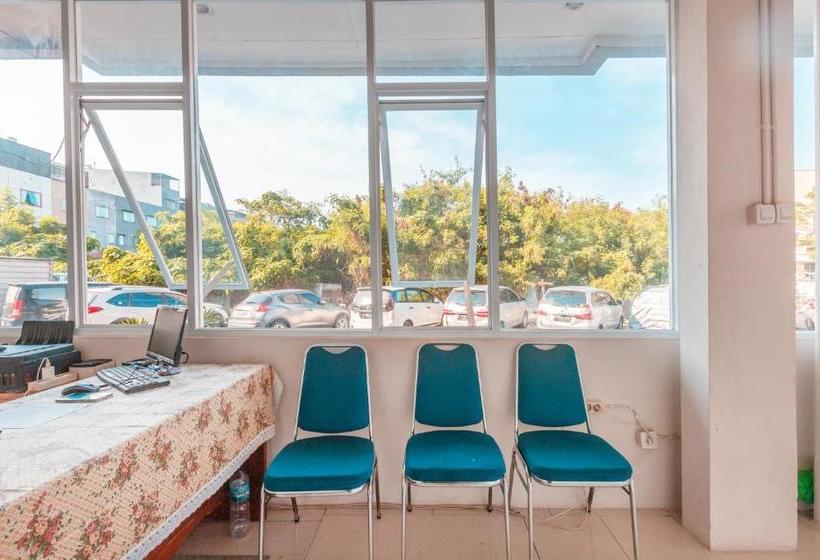 Отель Oyo 2230 Ava Guest House