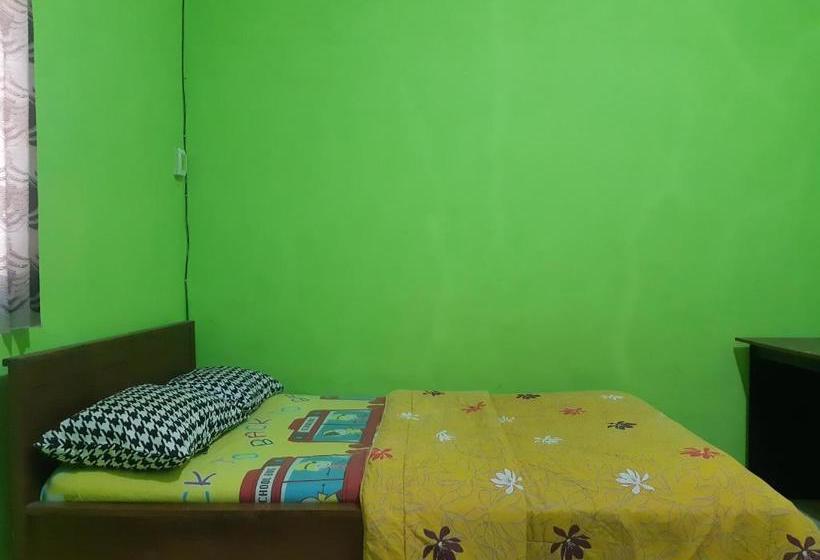 ホテル Griya Kost Mendut