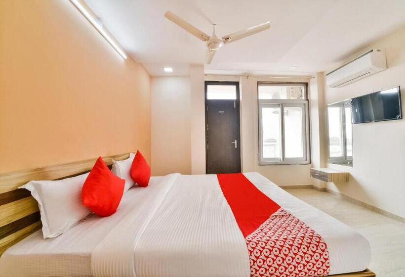 فندق Oyo 61373  Paradise