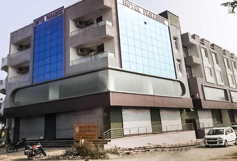 فندق Oyo 61373  Paradise