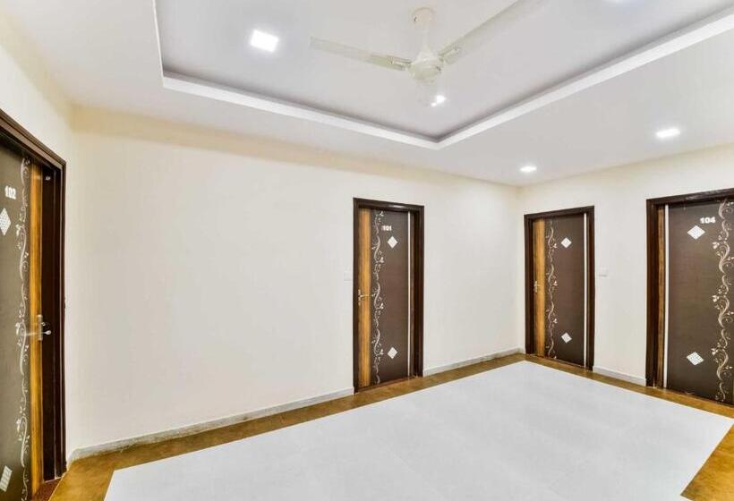 فندق Oyo 61373  Paradise