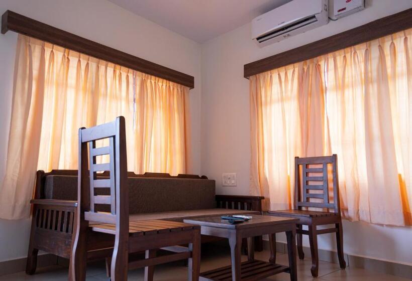 ホテル Sharda Residency